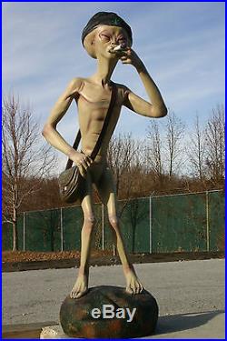 Alien Standing Smoking Joint Cigar UFO Statue Art Marijuana Decor Tobacco Pipe