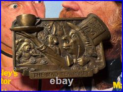 CAPT HAWKS MAD HATTER VINTAGE 1970's BELT BUCKLE withHIDDEN TOBACCO PIPE -NICE