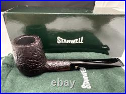 Stanwell De Luxe Straight Billiard 03 Sandblast Black Briar Tobacco Pipe New